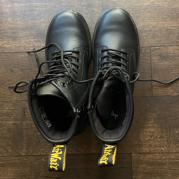 Dr. Martens 1460 SOFTY T LEATHER LACE UP BOOTS - Picture 3 of 7